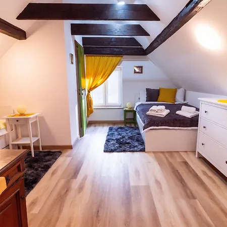 Apartment Gric With Sauna Stari Trg pri Lozu